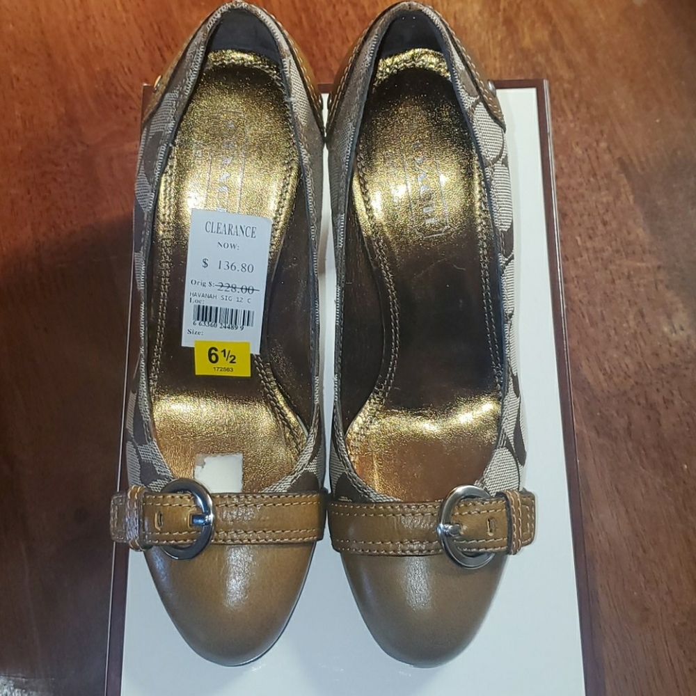 Coach Havanah 6.5 *NEVER WORN